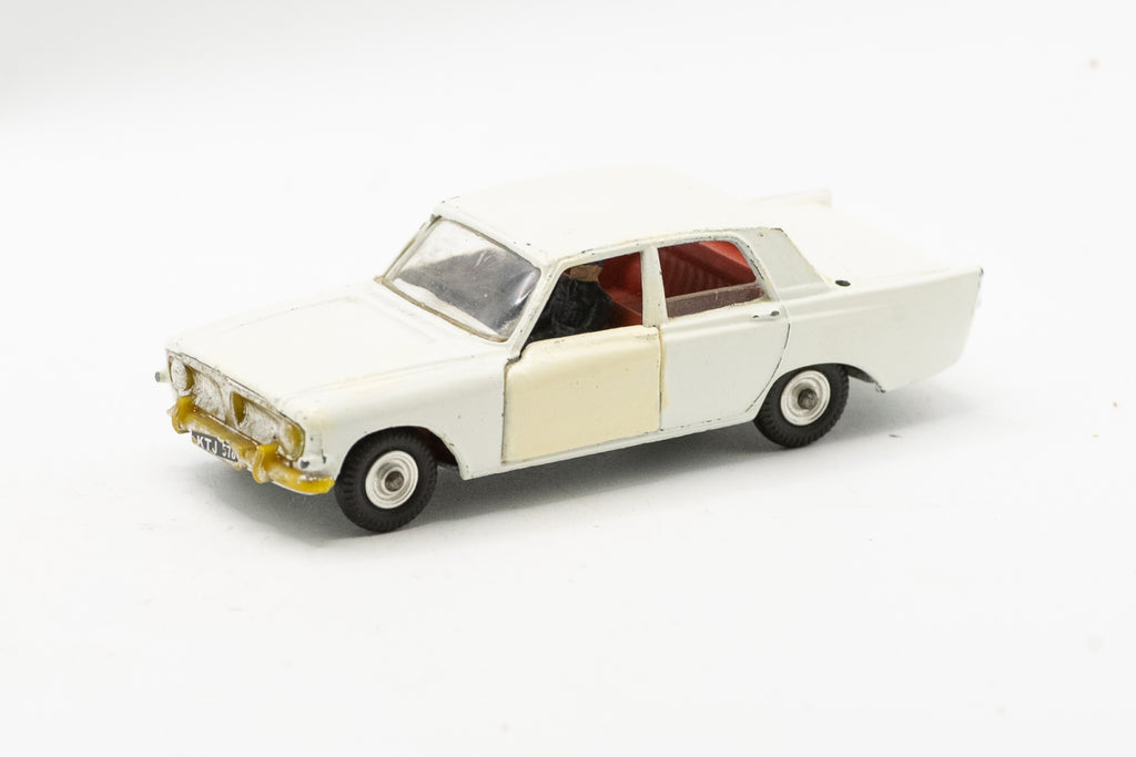 Vintage Spot-On No 270 White Ford Zephyr Six BBC Z Car's Police Model Car Tri-ang 1:42 Scale