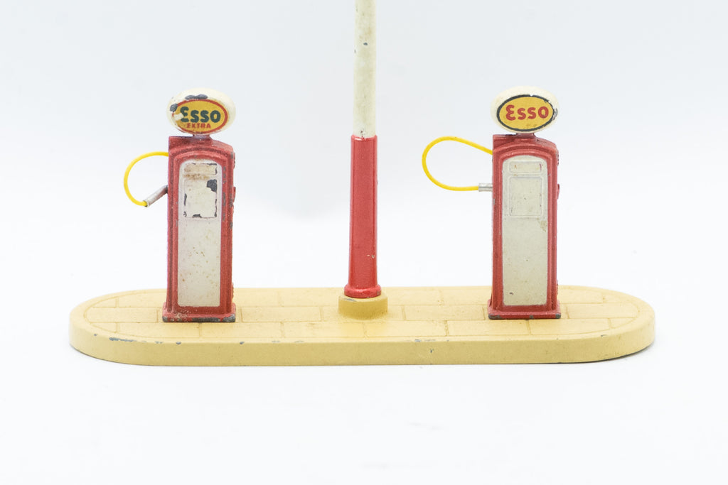 Vintage 1950s–1960s Dinky Toys No. 781 Petrol Pump Station "Esso" Diecast Model