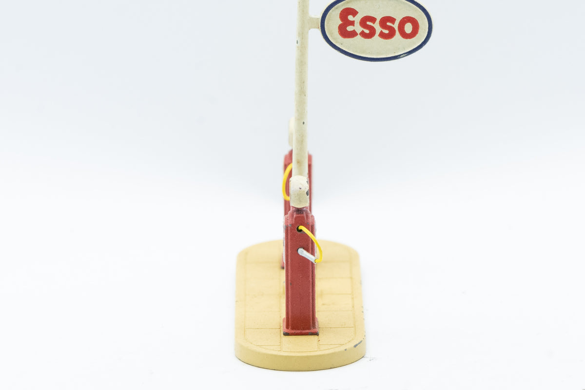 Vintage 1950s–1960s Dinky Toys No. 781 Petrol Pump Station "Esso" Diecast Model