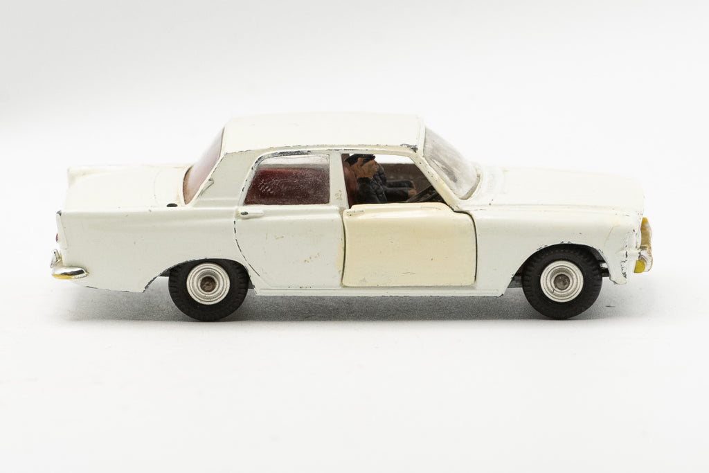 Vintage Spot-On No 270 White Ford Zephyr Six BBC Z Car's Police Model Car Tri-ang 1:42 Scale