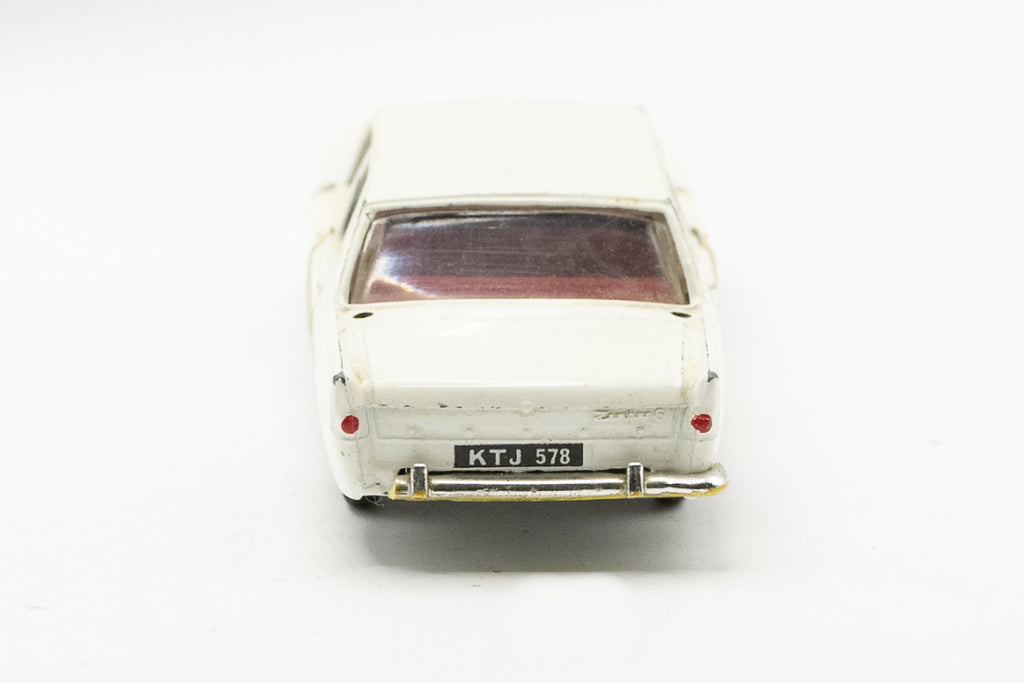 Vintage Spot-On No 270 White Ford Zephyr Six BBC Z Car's Police Model Car Tri-ang 1:42 Scale