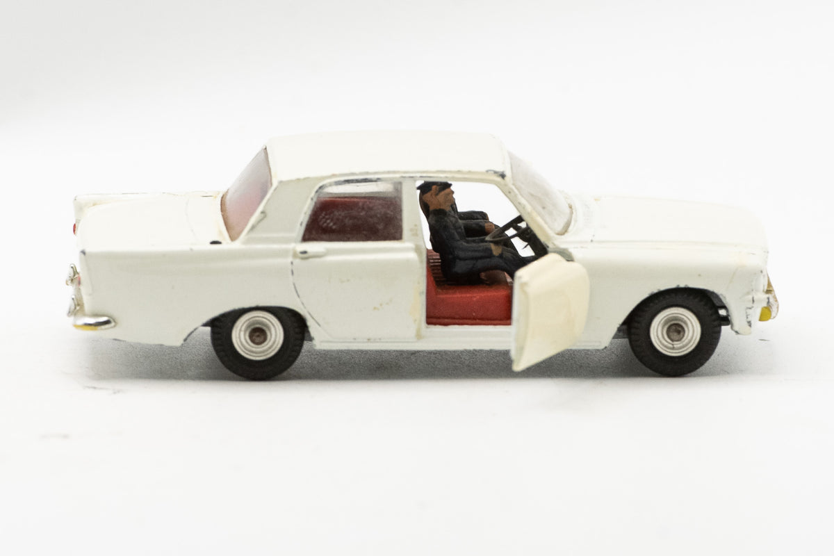 Vintage Spot-On No 270 White Ford Zephyr Six BBC Z Car's Police Model Car Tri-ang 1:42 Scale