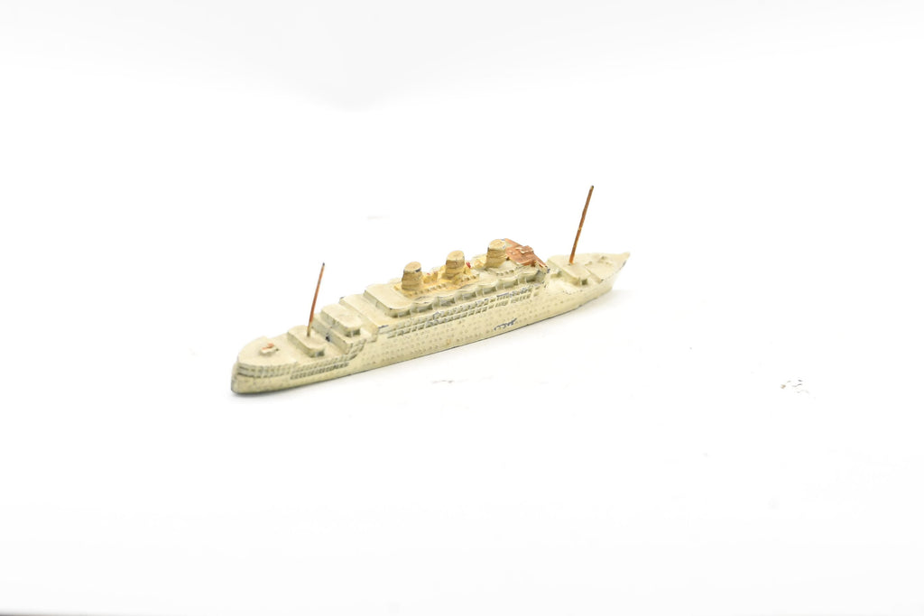 Vintage Dinky Toys 51d Empress of Britain Ocean Liner Meccano Famous Liners